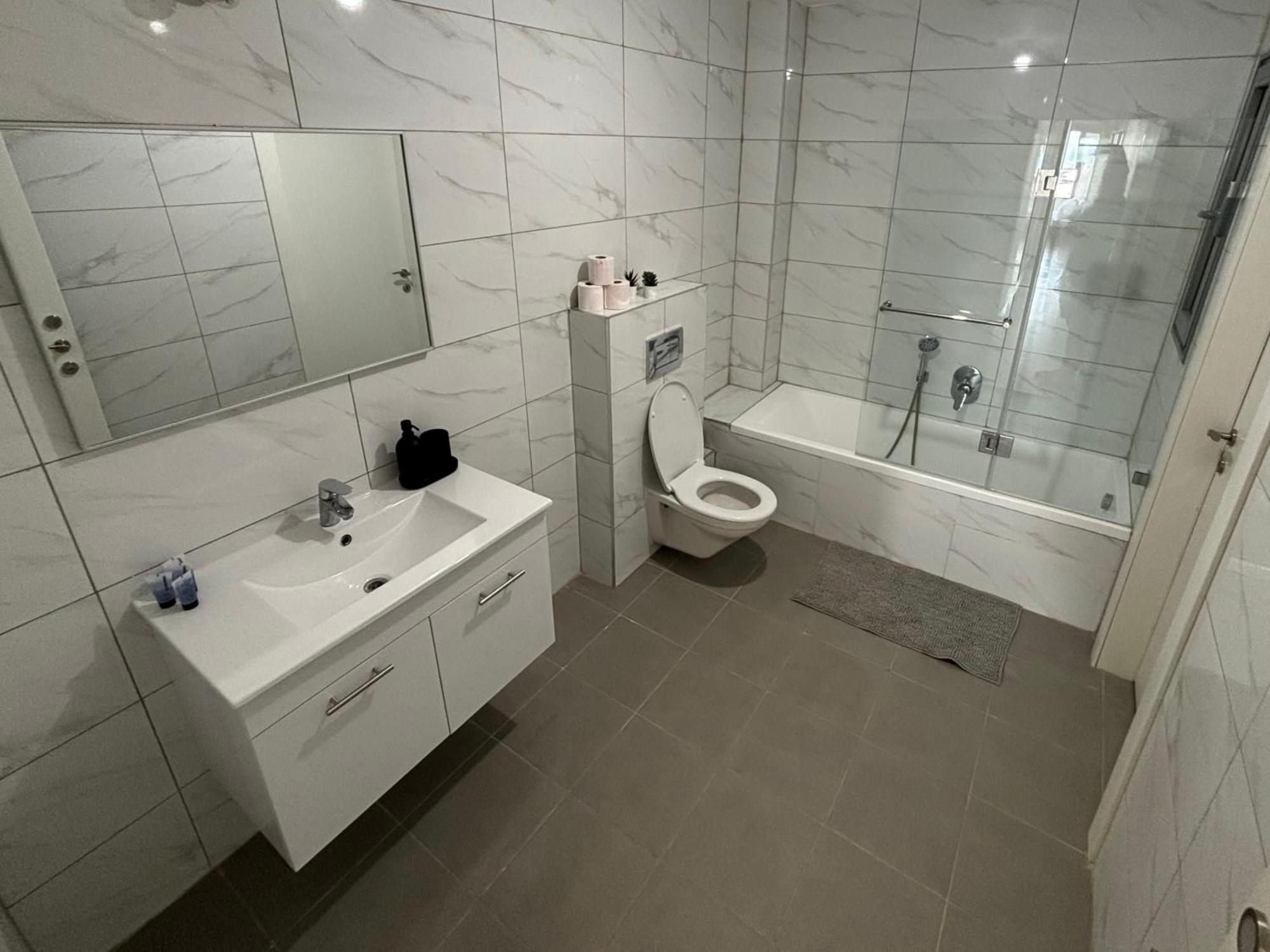 דירת נופש לגון נתניה Apartment Екстериор снимка